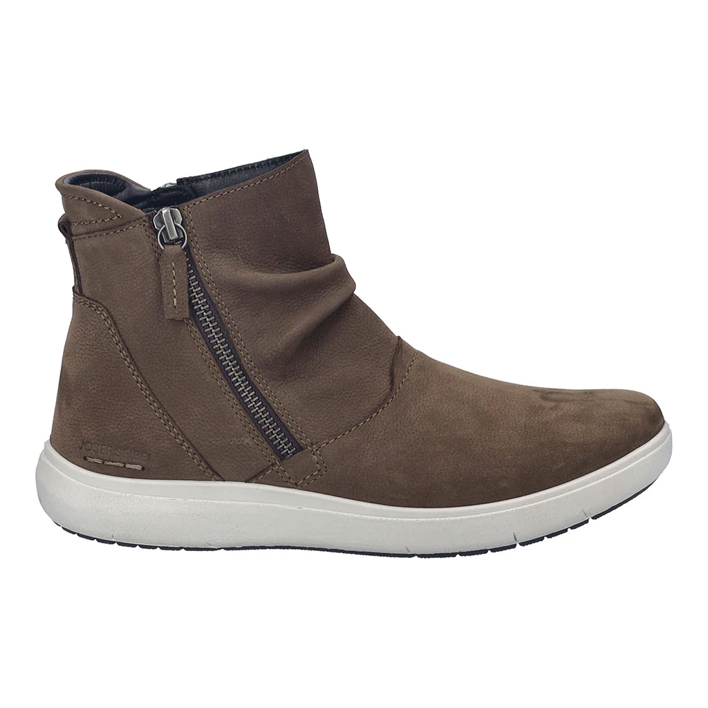 JOSEF SEIBEL Megan 12
